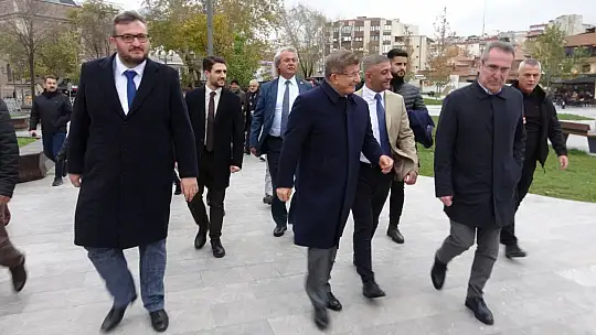 DAVUTOĞLU BALIKESİRLİ VATANDAŞLARLA BULUŞTU