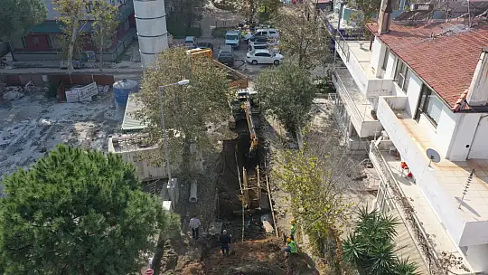 BASKİ Edremit'in Sarıkız Mahallesi'nde kanalizasyon sorununu çözdü