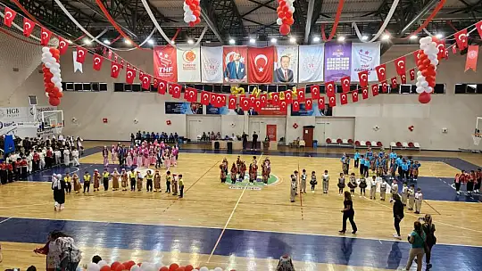 EDREMİT'TE MİNİK YÜREKLERİN, BÜYÜK ŞENLİĞİ