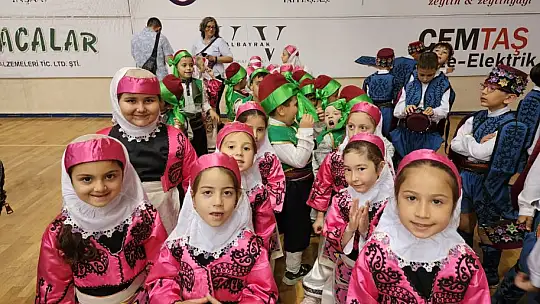 EDREMİT'TE MİNİK YÜREKLERİN, BÜYÜK ŞENLİĞİ