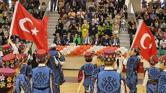 EDREMİT'TE MİNİK YÜREKLERİN, BÜYÜK ŞENLİĞİ
