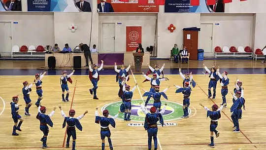 EDREMİT'TE MİNİK YÜREKLERİN, BÜYÜK ŞENLİĞİ