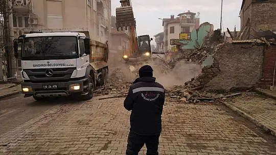 Sındırgı'da İlçenin Çehresini Değiştirecek Çalışmalar Sürüyor