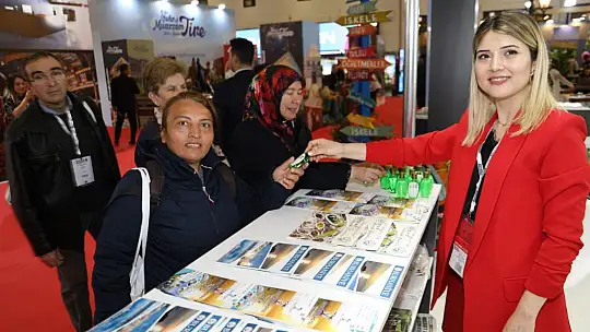 Burhaniye Belediyesi Emıtt'te Ziyaretçilerini Ağırlıyor