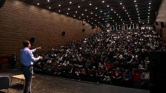 En Değerli Hazinemiz Gençlerimiz