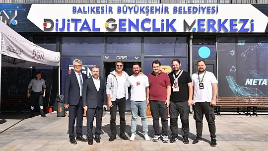 Engin Altan Düzyatan Büyükşehir'e Hayran Kaldı