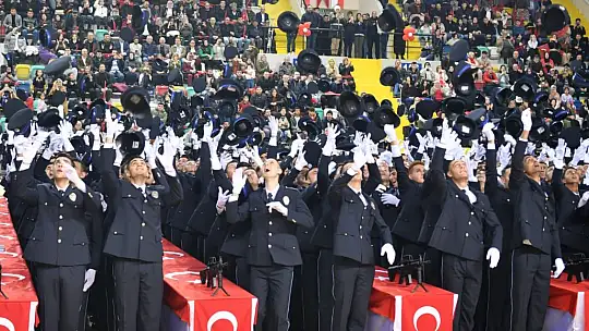Polis Adayları Yemin Ederek Mesleğe Adım Attılar