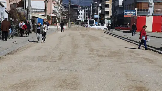 Altınkum Mahallesi'nde Yollar Yenileniyor
