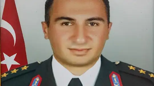 Edremit'te şehitlerimizin isimleri gururla yaşatılıyor