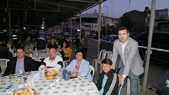 Başkan Arslan Vatandaşlarla İftar Sofrasında Buluştu