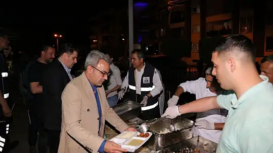 Başkan Arslan Vatandaşlarla İftar Sofrasında Buluştu