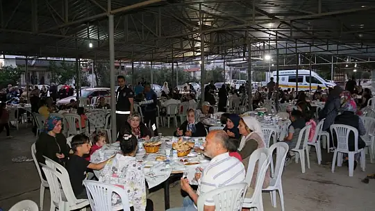 Başkan Arslan Vatandaşlarla İftar Sofrasında Buluştu
