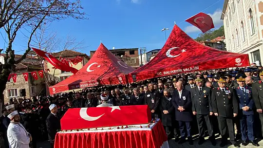 Şehit Emirhan Aramış Büyükyenice'de Toprağa Verildi