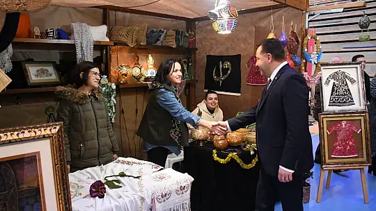 Yılbaşı hediyeleri 'El Emeği Ürünler Fuarı'ndan