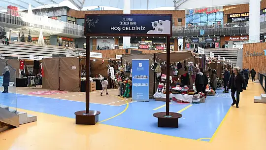 Yılbaşı hediyeleri 'El Emeği Ürünler Fuarı'ndan