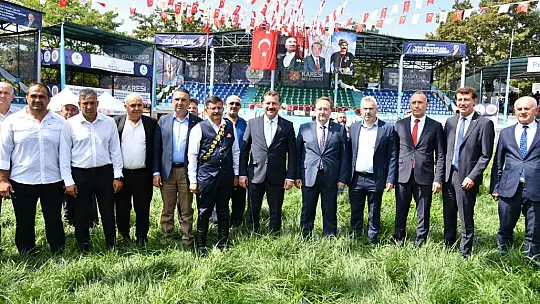 63. GELENEKSEL KURTDERELİ GÜREŞLERİ BAŞLADI