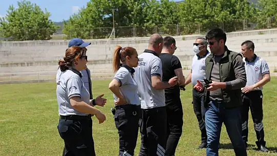 Güvenlik Personeline 'Göz Yaşartıcı Sprey Kullanımı' Eğitimi