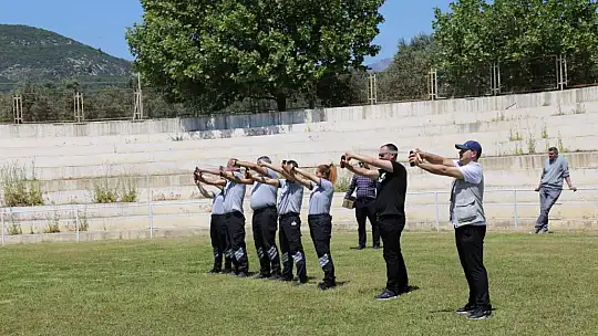Güvenlik Personeline 'Göz Yaşartıcı Sprey Kullanımı' Eğitimi