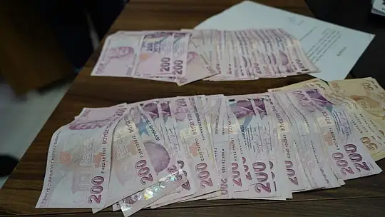 Belediye Personeli Fatma Gündüz'den Örnek Davranış