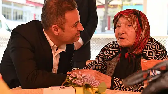 Başkan Akın Koca Çınarları Yalnız Bırakmadı