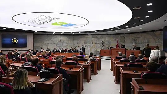 BAŞKAN AHMET AKIN, YÖNETİCİLERLE İLK TOPLANTISINI YAPTI