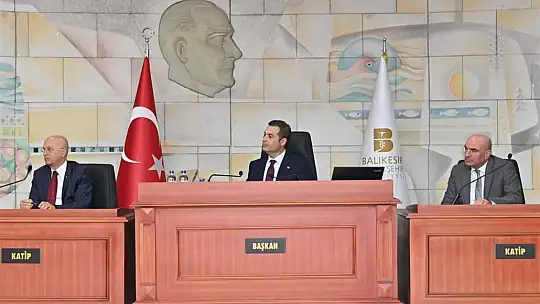 BAŞKAN AHMET AKIN, YÖNETİCİLERLE İLK TOPLANTISINI YAPTI