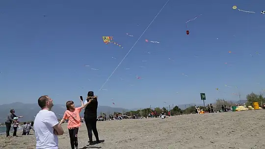 22. Edremit Uçurtma Şenliği Yapıldı