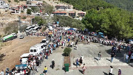 35. Geleneksel Güre Sarıkız Hayrı binlerce kişinin katılımıyla yapıldı