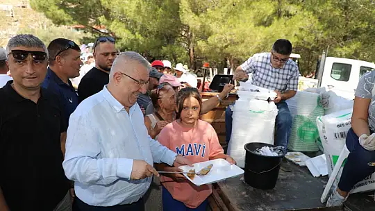 35. Geleneksel Güre Sarıkız Hayrı binlerce kişinin katılımıyla yapıldı