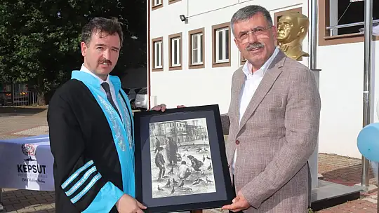 Kepsut MYO'da Mezuniyet Coşkusu