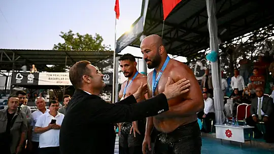Kurtdere Güreşleri muhteşem bir finalle sona erdi...Altın Kemer Orhan Okulu'nun