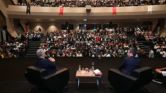 Milletvekili Canbey, Bakan Yardımcısı Kıran İle 'Kamu Diplomasisi Ve Türk Dış Politikası' Anlattı