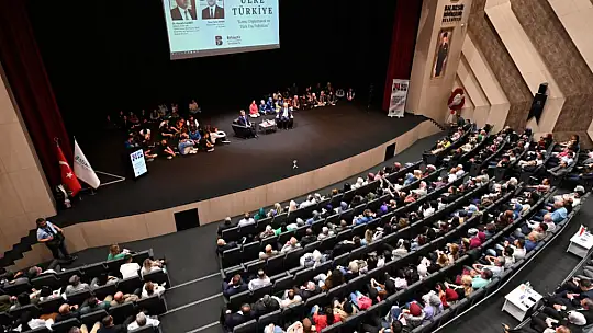 Milletvekili Canbey, Bakan Yardımcısı Kıran İle 'Kamu Diplomasisi Ve Türk Dış Politikası' Anlattı