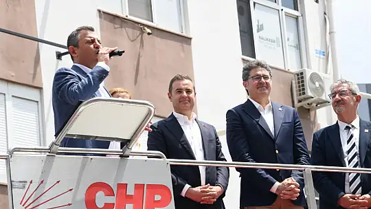 Özgür Özel: Ahmet Akın'ın Makam Kahvesini İçmeyi Çoktan Hak Ettik