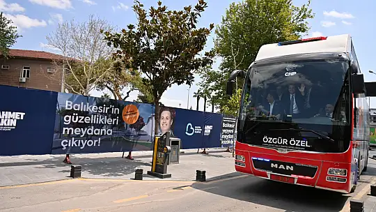 Özgür Özel: Ahmet Akın'ın Makam Kahvesini İçmeyi Çoktan Hak Ettik