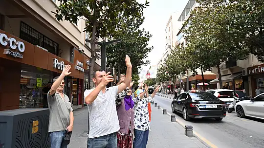 Özgür Özel: Ahmet Akın'ın Makam Kahvesini İçmeyi Çoktan Hak Ettik