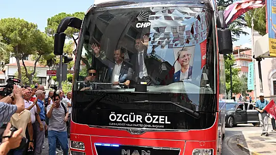 Özgür Özel: Ahmet Akın'ın Makam Kahvesini İçmeyi Çoktan Hak Ettik