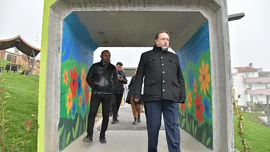 KARESİ'DE YENİ PARKLAR YAPILIYOR
