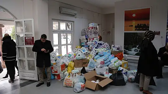Edremit'ten Deprem Bölgesine Yardım Eli
