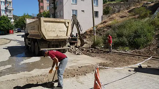 Edremit Belediyesi yol çalışmalarına hız verdi