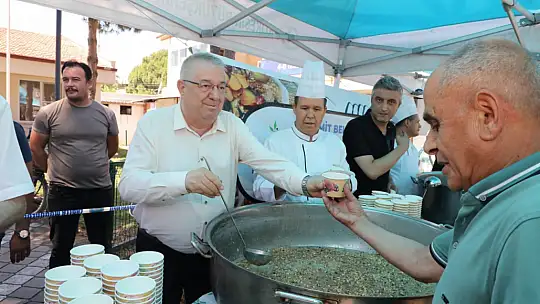 Edremit Belediyesi'nde aşure hayırları başladı