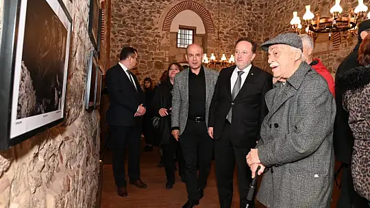 Bu Sergide 'Her Mevsimin Karesi' Var