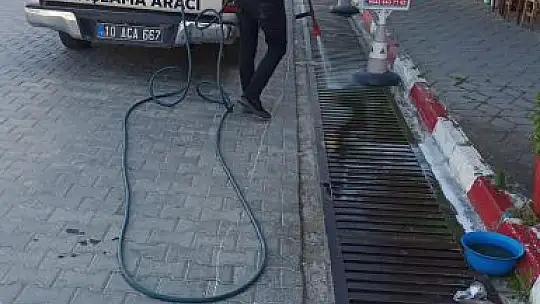Sinek Ve Haşeresiz Yaz İçin İlaçlama Çalışmaları Hız Kazandı