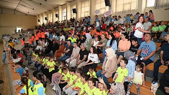 Karesi'de Çocuklar Unutulan Oyunları Öğreniyor
