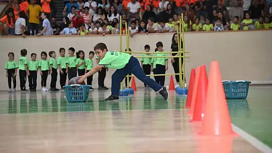 Karesi'de Çocuklar Unutulan Oyunları Öğreniyor
