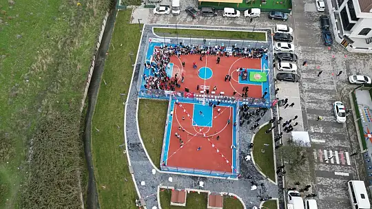 KARESİ'DE AÇILIŞLAR HIZ KESMEDEN DEVAM EDİYOR