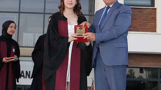 SYAL'de 157 Öğrencinin Mezuniyet Coşkusu