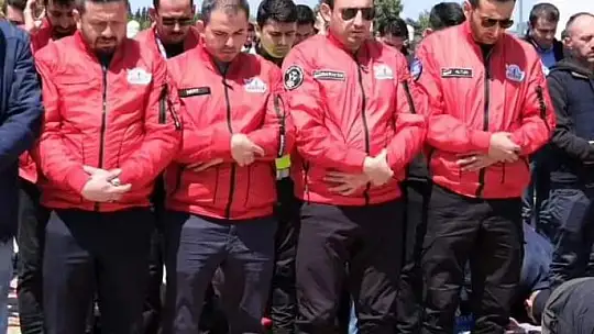 Mehmet Aydemir, Her Gittiği Yerde Sevgi Gösterileriyle Karşılanıyor.