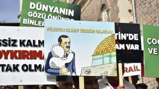 Balıkesir'de AK Parti'li gençler İsrail'i protesto etti