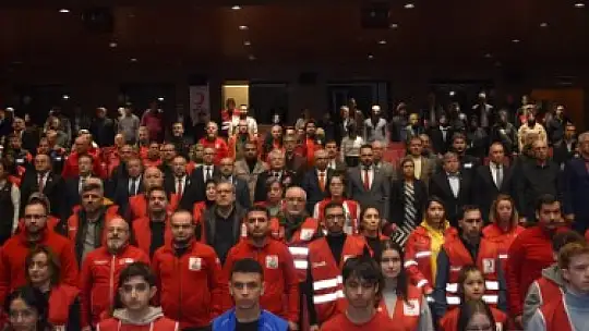 Kızılay Balıkesir 6 Şubat Depremini ve Gönüllüleri Unutmadı